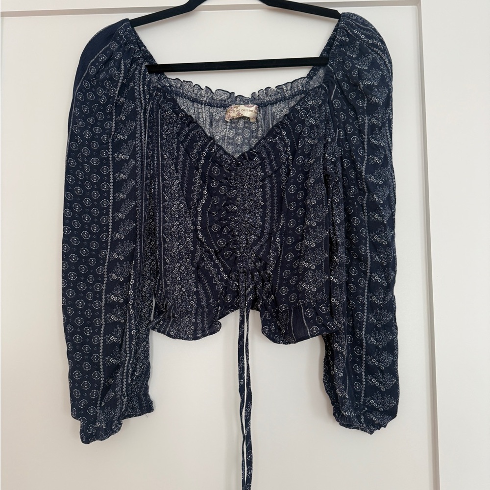 Band of Gypsies Navy Blue Patterned Cropped Women's Top